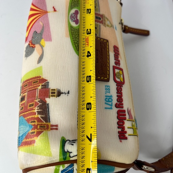 Disney Dooney & Bourke Retro Mini Barrel Crossbody Purse Bag WDW Magic Kingdom - Picture 14 of 14